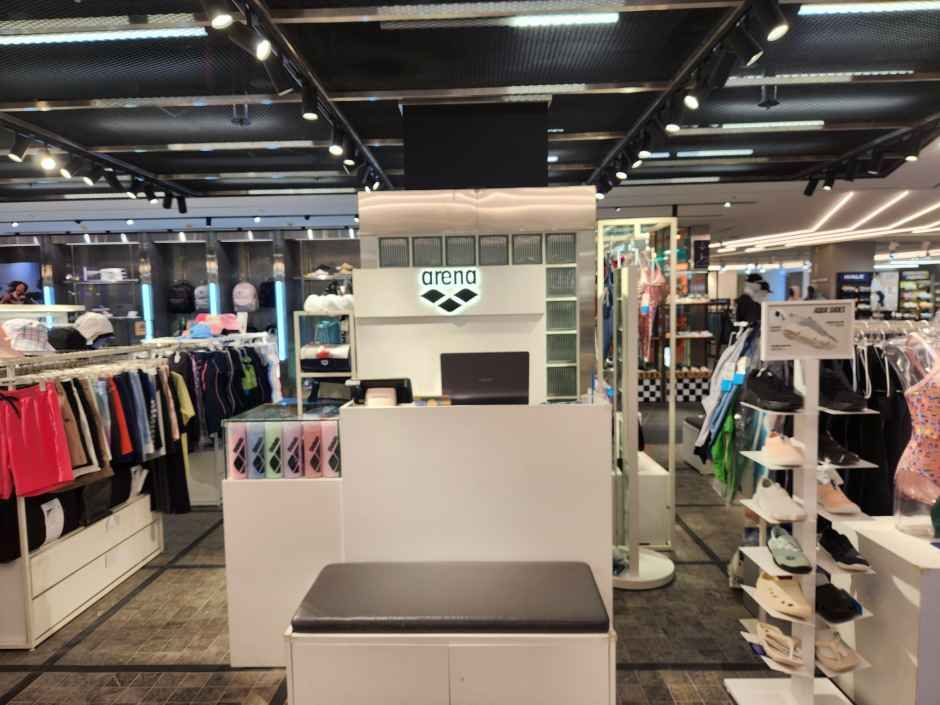 아레나 타임스퀘어점