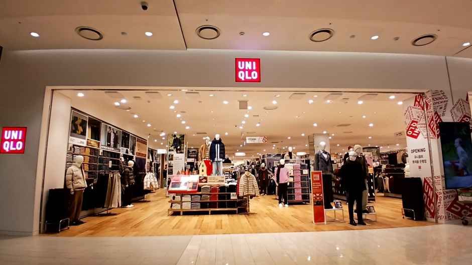 Uniqlo - Lotte Mall Eunpyeong Branch [Tax Refund Shop](유니클로 롯데몰 은평점)