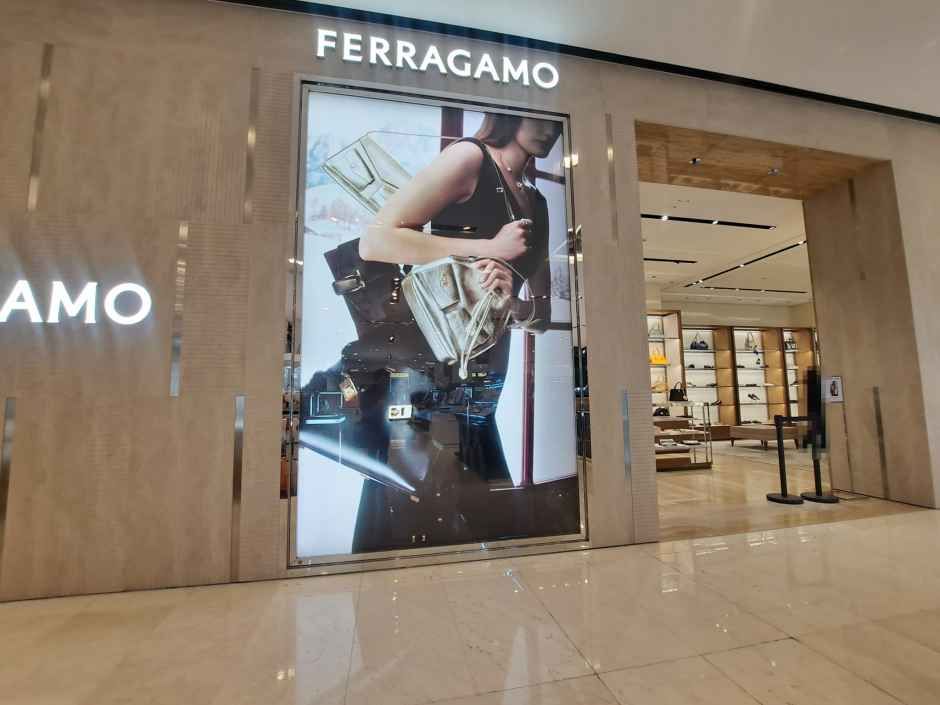 페라가모 현대백화점 신촌점