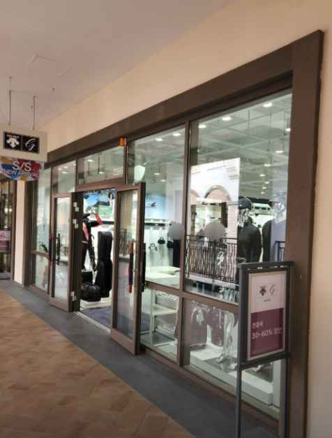 [事後免税店] DESCENTE（デサント）・新世界サイモンプレミアムアウトレットシフン（始興）店(데상트 신세계사이먼프리미엄아울렛 시흥점)