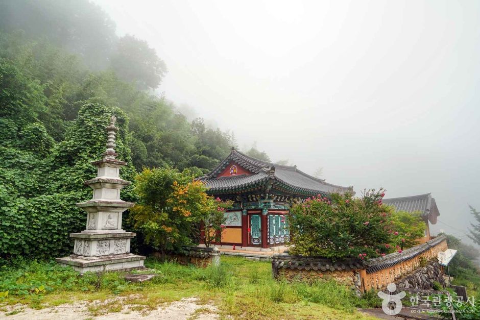 Simjeoksa Temple (Sancheong)