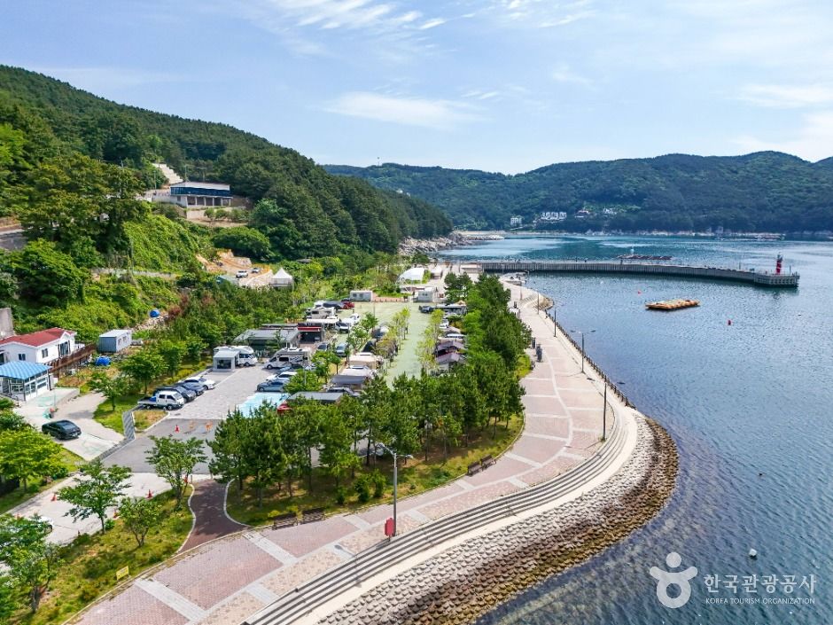 Geoje Gujora Waterfront Park