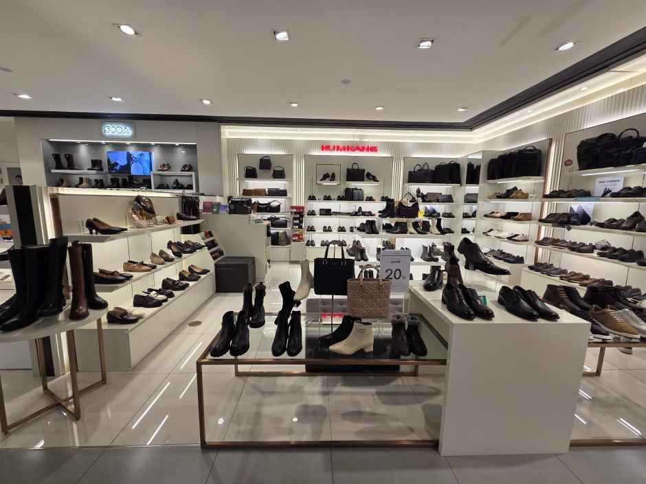 금강제화 현대백화점 신촌점