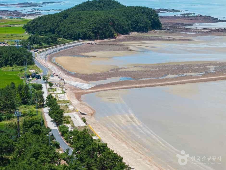 명장섬해수욕장(장고도)