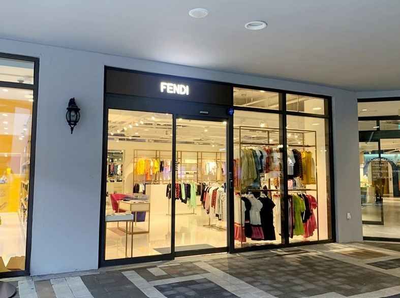 [事後免税店] フェンディキッズ・ロッテプレミアムアウトレットトンブサン（東釜山）店(펜디키즈 롯데프리미엄아울렛 동부산점)