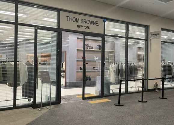 Thom Browne 现代Premium奥特莱斯 金浦店