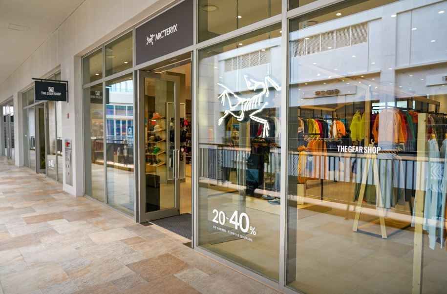 [事後免税店] THE GEAR SHOP（ザ・ギアショップ）・ロッテプレミアムアウトレットキムヘ（金海）店(더 기어샵 롯데프리미엄아울렛 김해점)