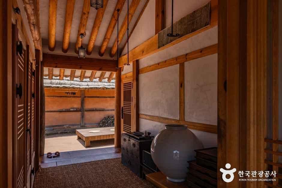 Baegun Tea Room 7
