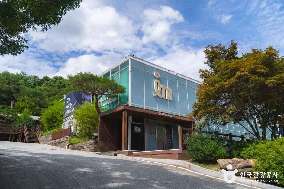 철박물관 - 충청북도 음성군 감곡면 영산로 360 관광 명소