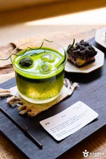 흘아카이브