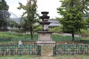 신창리삼층석탑