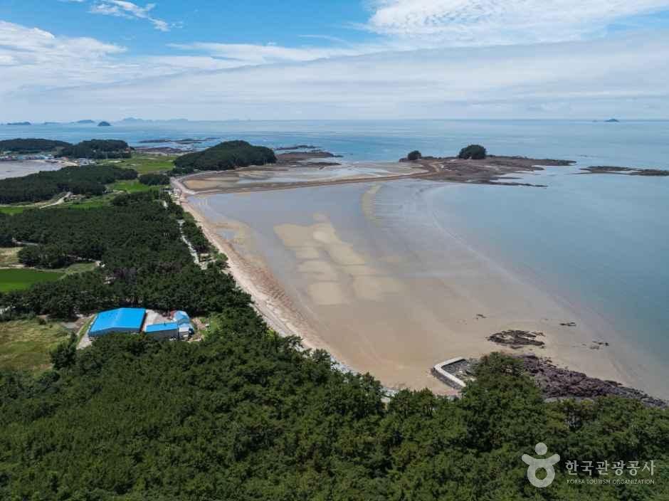 명장섬해수욕장(장고도)