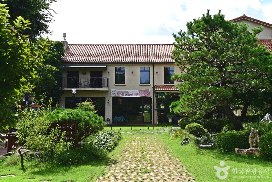 Cafe Yeongsan Naru