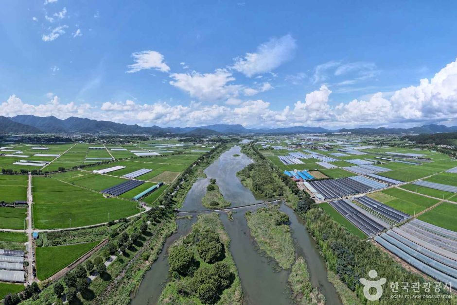 荣山江