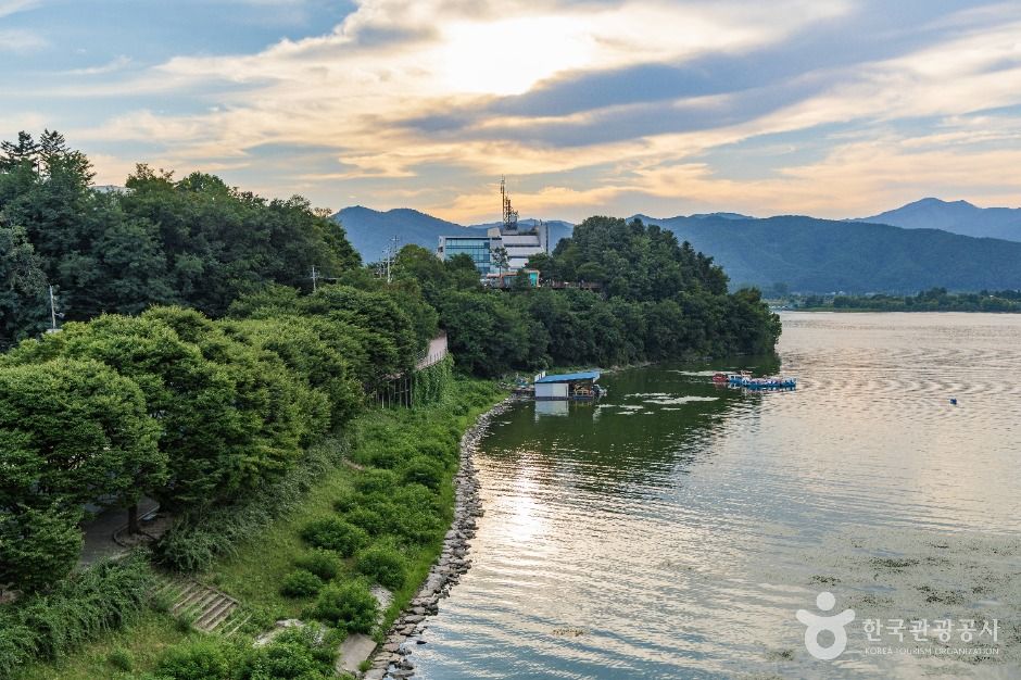 春川市水辺公園