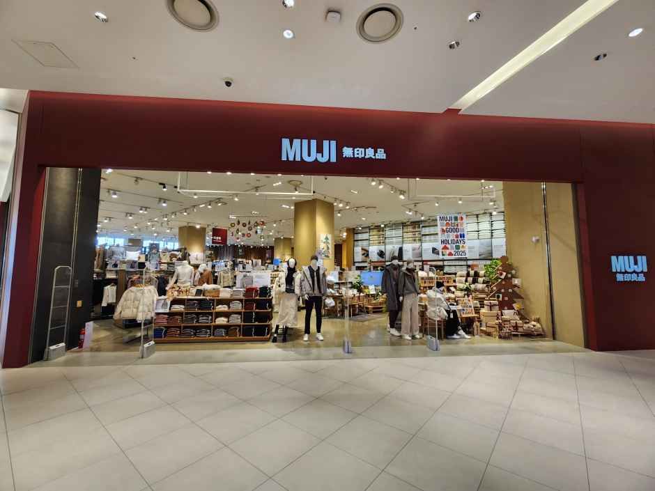 MUJI 타임빌라스 수원점