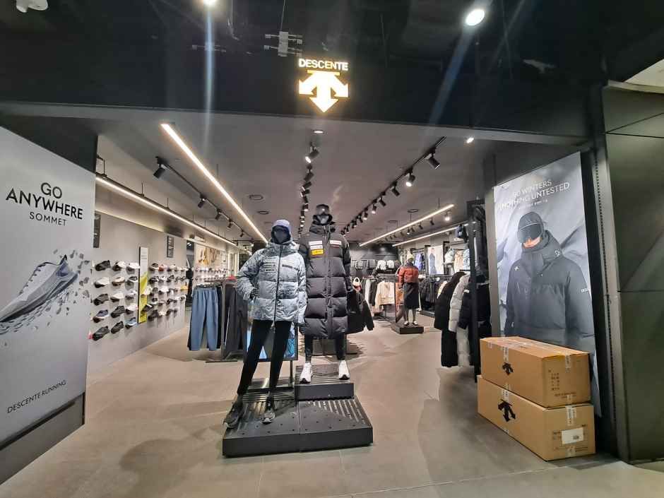 데상트 두타몰점