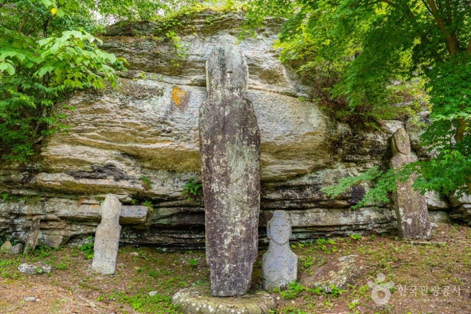 화순_운주사 층상응회암 (무등산권 국가지질공원) (4).jpg