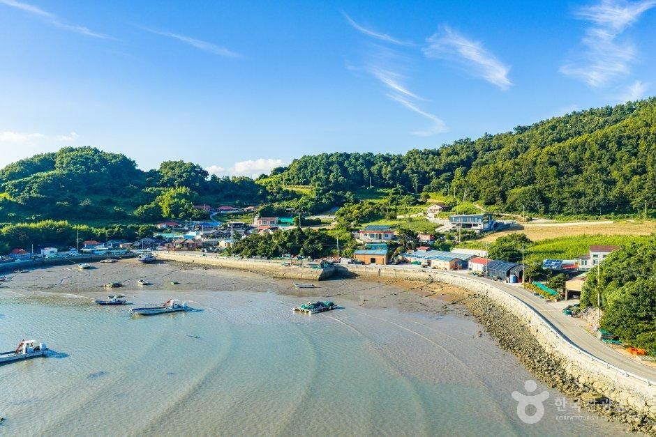 Cheongyong Fishing Experience Village