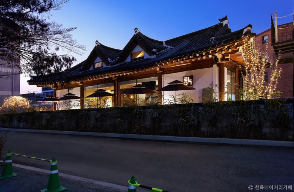 Hanok Bakery Cafe