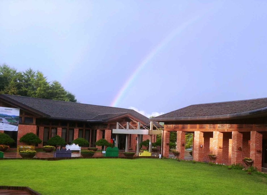 Lee Hyo-seok Literature Museum