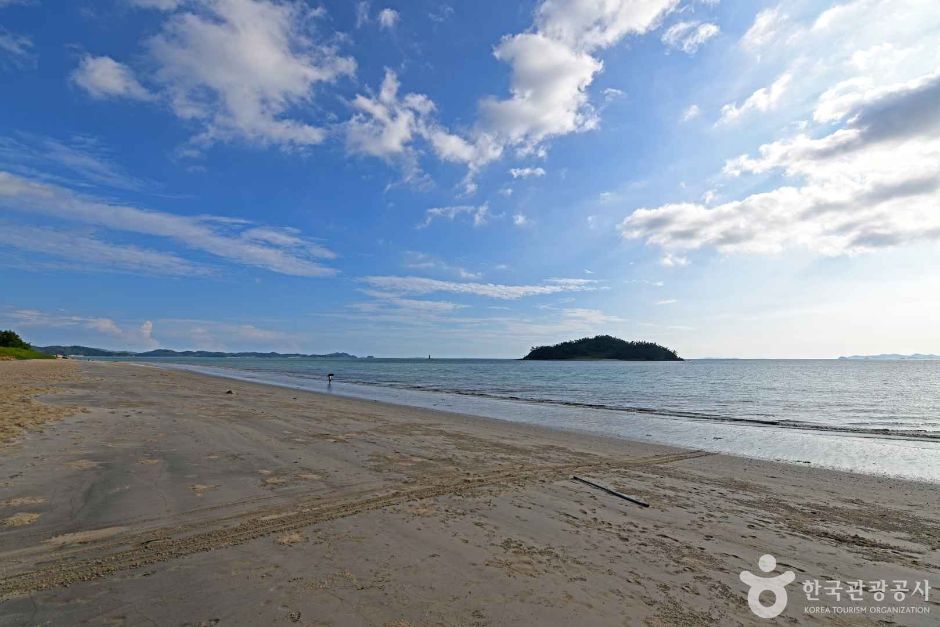 Songpyeong Beach