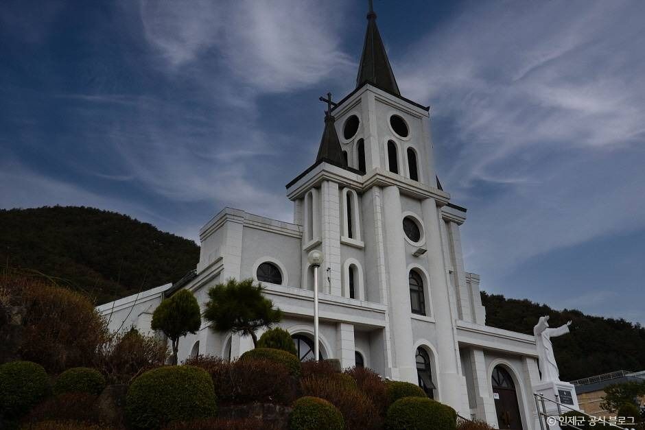 Inje Catholic Church