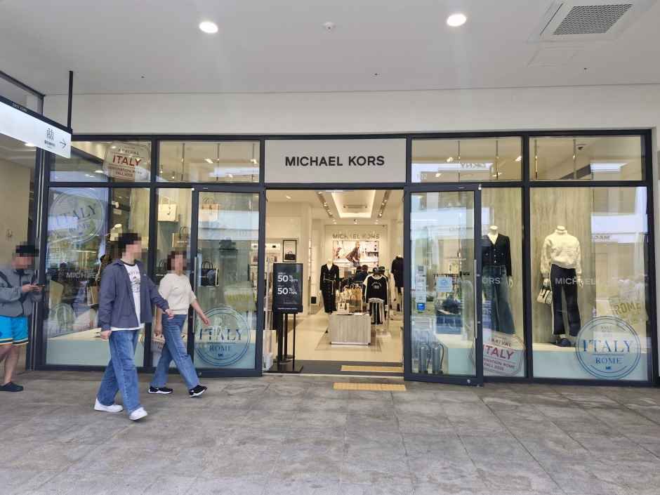 마이클코어스 현대프리미엄아울렛 김포점