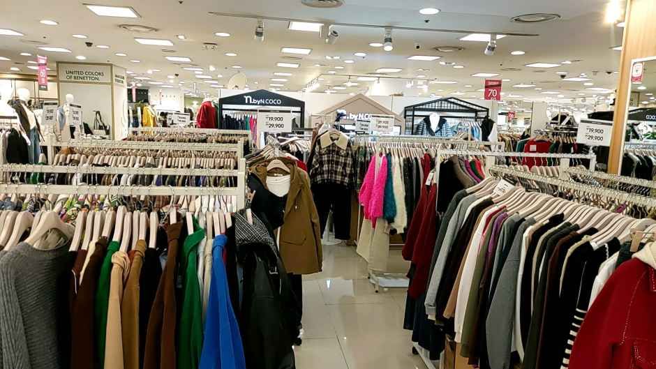 エンココ ニューコアアウトレット 坪村店