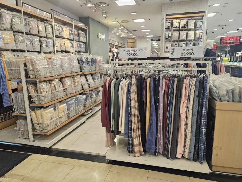 애니바디 뉴코아아울렛 산본점