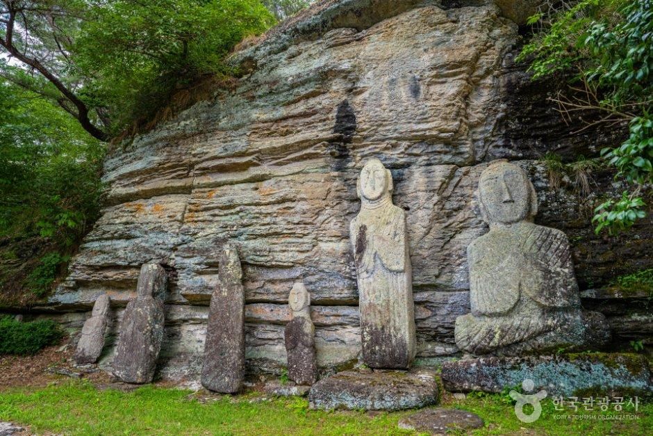 운주사 층상응회암 (무등산권 국가지질공원) - 전남광주통합특별시 화순군 도암면 천태로 91-44 관광 명소