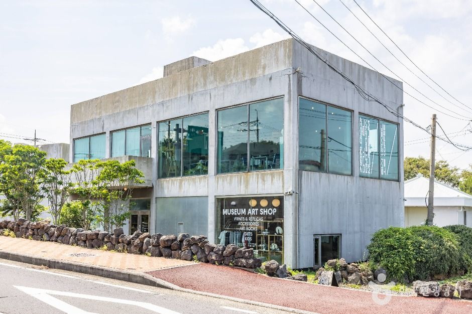 金澤華美術館