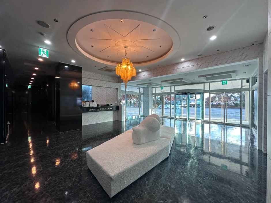 당진_당진호텔_로비 (1).png