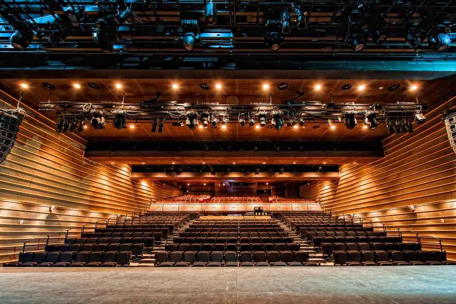 서울_NOL 씨어터 합정 (4).jpg