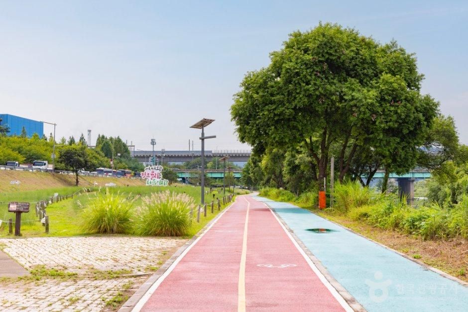 대전_대덕구_금강로하스산호빛공원 (2).jpg