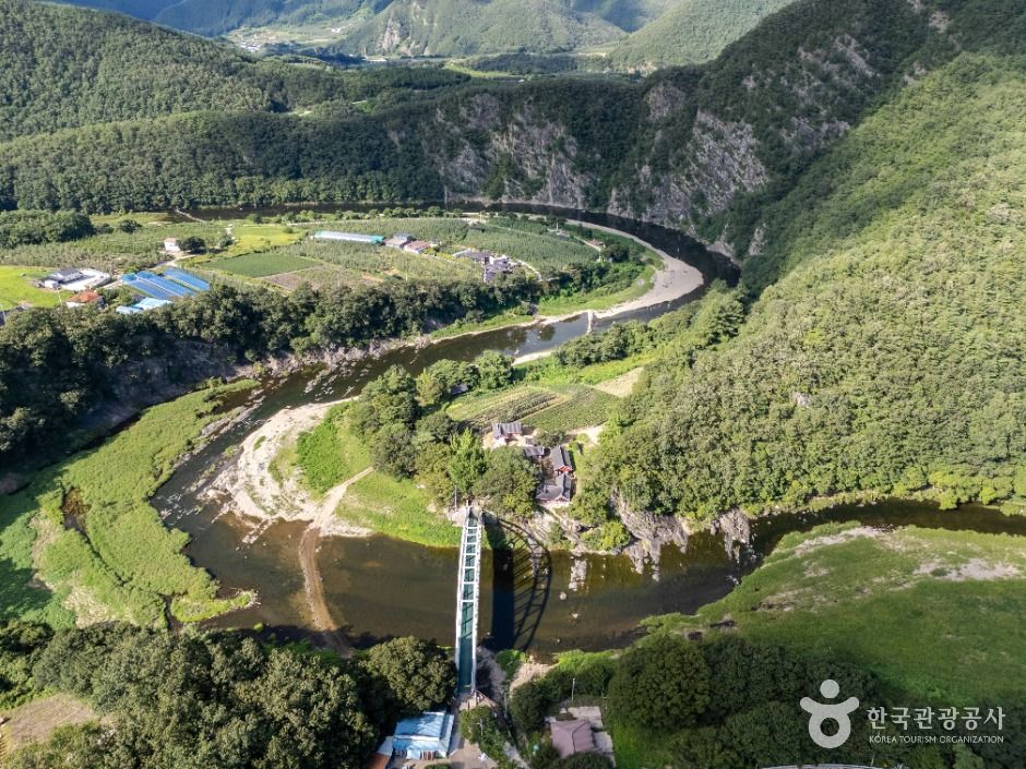放虎亭 嵌入蛇行河川