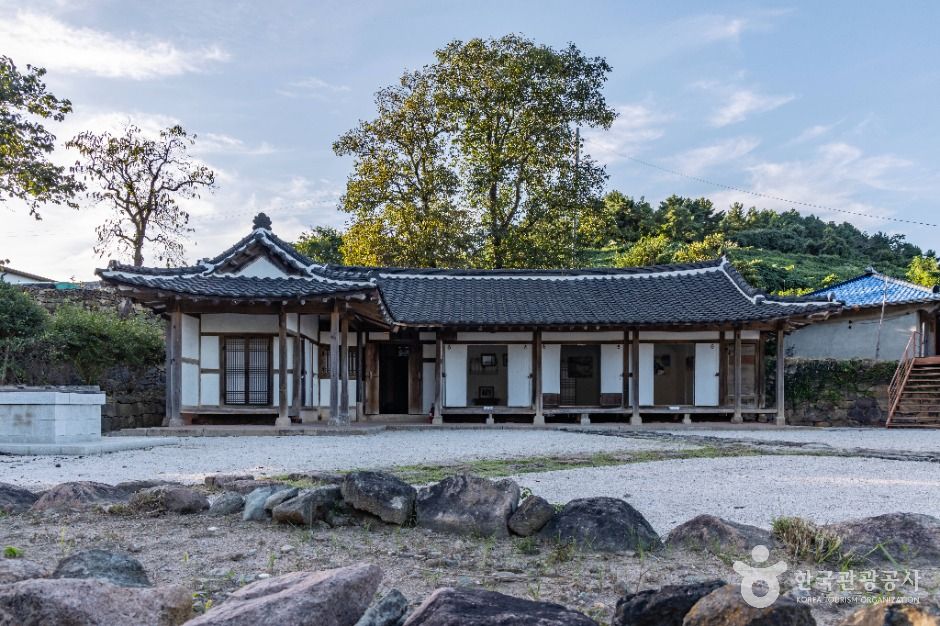 金焕基故居
