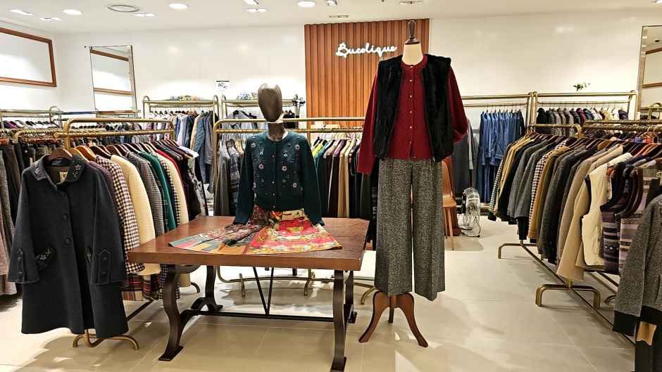 비꼴리끄 뉴코아아울렛 평촌점