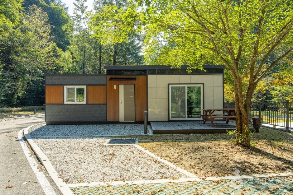 花岩薬水 野営場