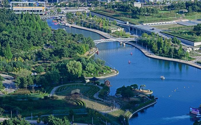 都心の中の公園に旅立つ非対面ヒーリング旅行 : 韓国観光公社公式