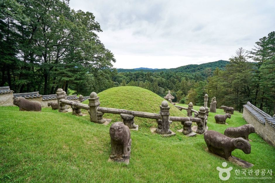 南楊州 光陵（世祖・貞熹王后）［ユネスコ世界遺産］