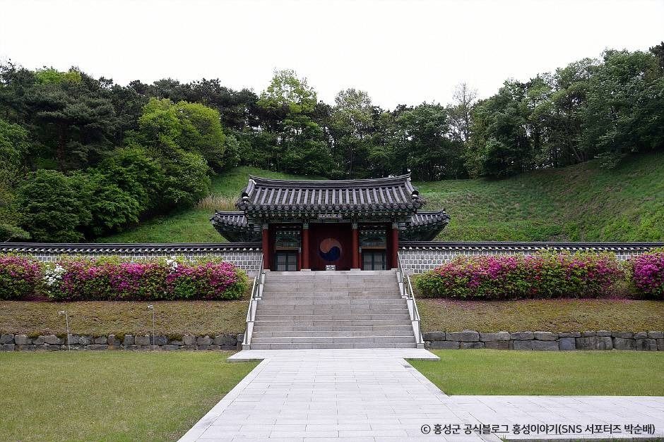 김좌진 장군 생가지 여행 추천 - 로드트립