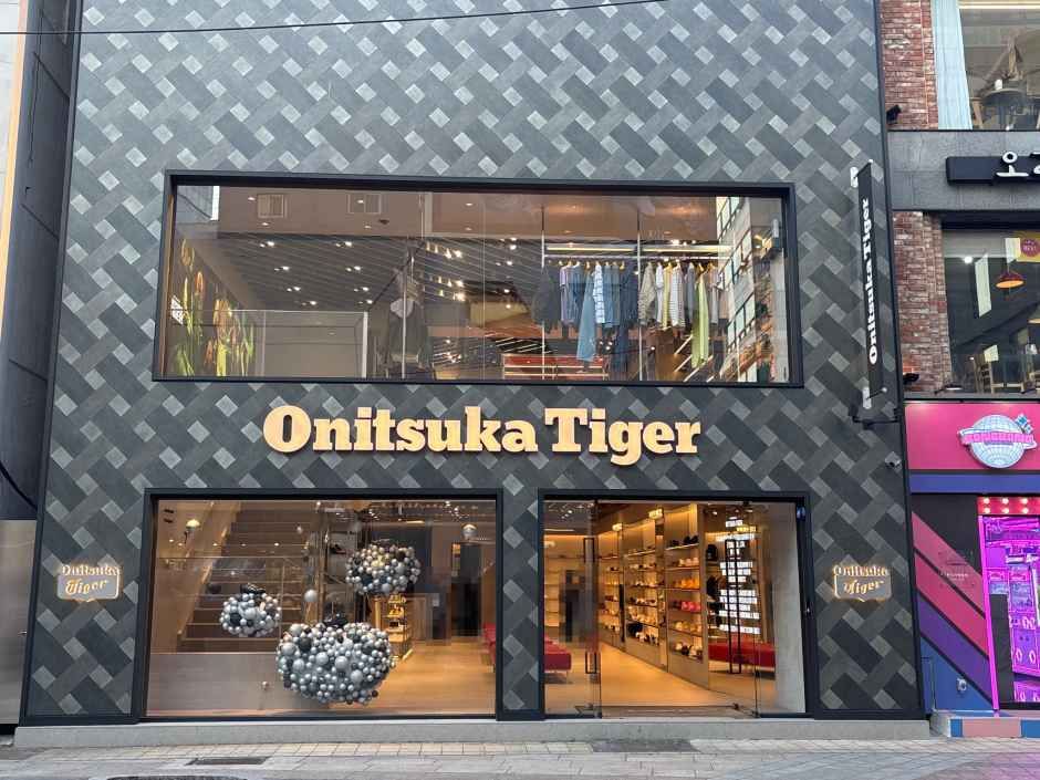 [事後免税店] Onitsuka Tiger（オニツカタイガー）・クァンボク（光復）店