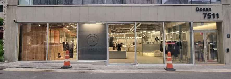 [事後免税店]RE:CODE（リコード）・チョンダム（清潭）フラッグシップストア