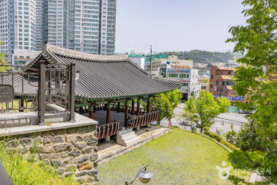Busanjinseong Park