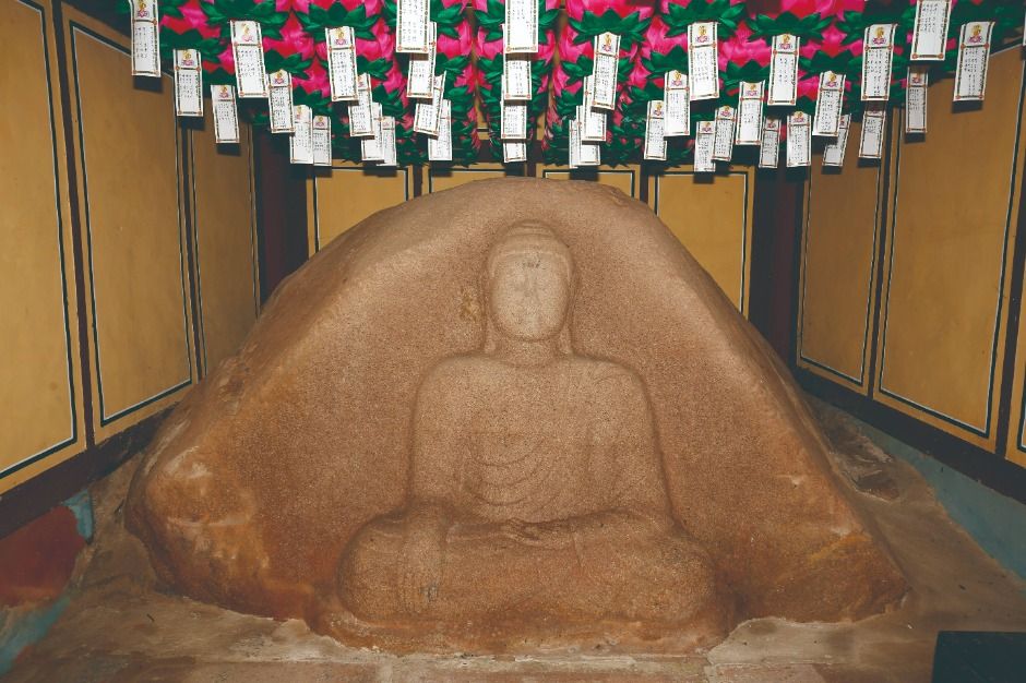 Changnyeong Songhyeon-dong Rock-Carved Seated Buddha