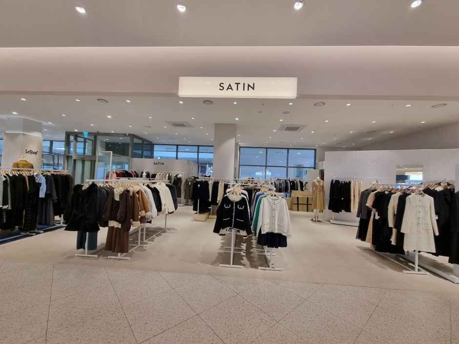 Chatin 乐天高级奥特莱斯 利川店