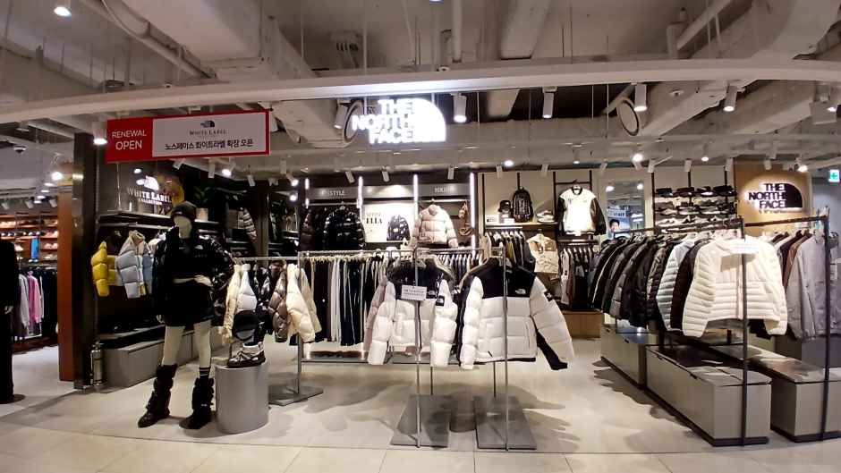 [事后免税店]乐斯菲斯 TIMES STREAM店(노스페이스 타임스트림점)