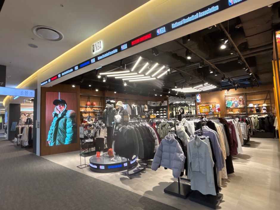 NBA 乐天Premium Outlets 东釜山店