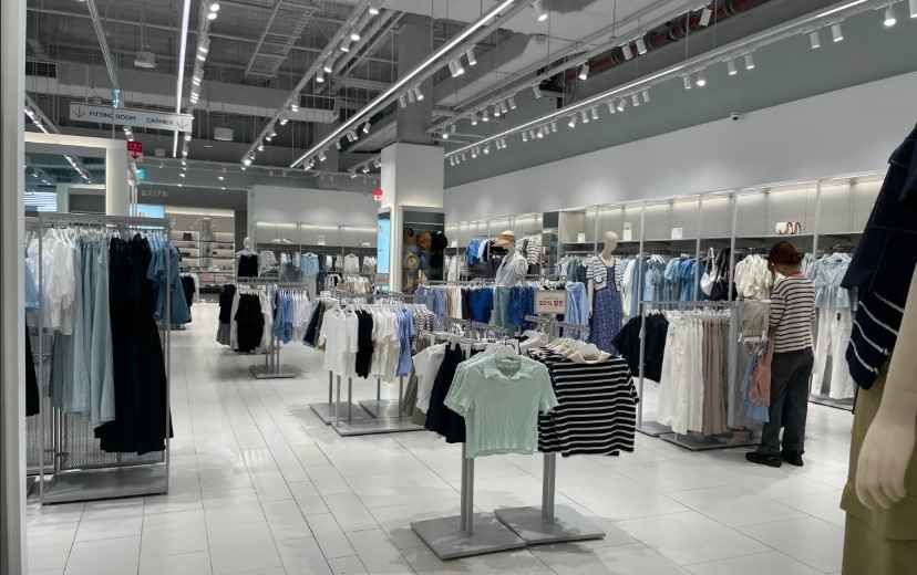 8 Seconds - Lotte Mall Suji Branch [Tax Refund Shop] (에잇세컨즈 롯데몰 수지점)